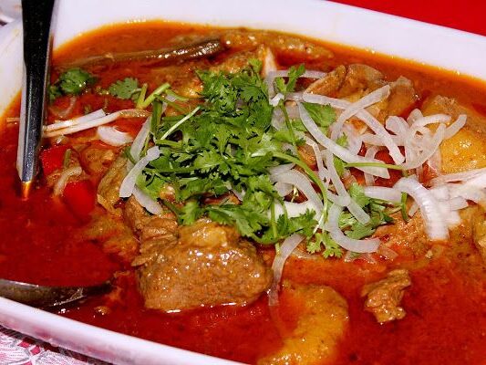 Thỏ om rượu vang
