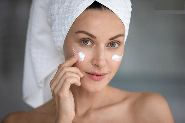 5 Bước Dưỡng Da Ban Đêm Đơn Giản Cho Làn Da Mịn Màng